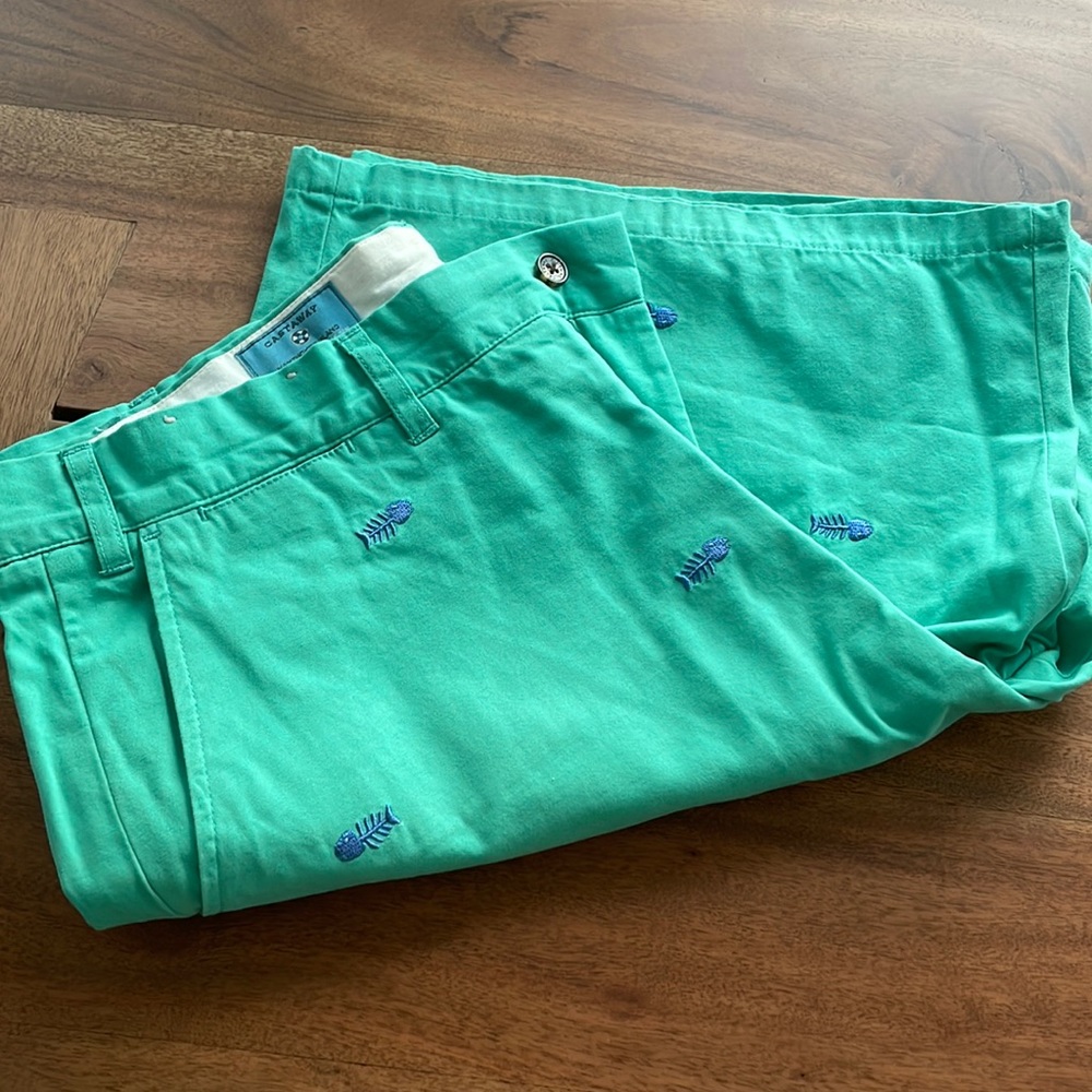 Castaway Clothing shorts size 35